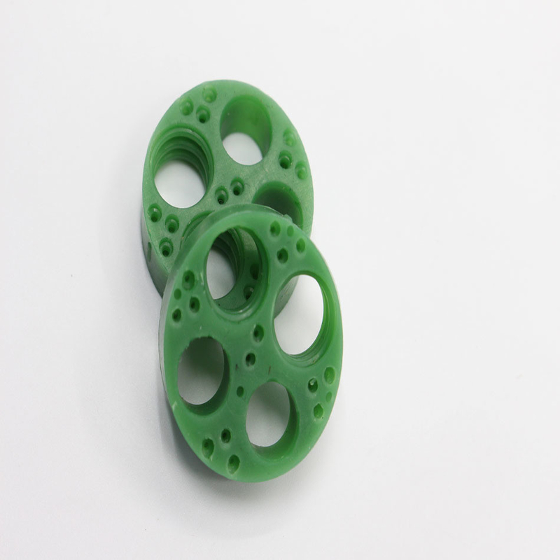 Yêu cầu của khách hàng Máy kết nối dây đa chân với niêm phong nổi và niêm phong cao su silicone