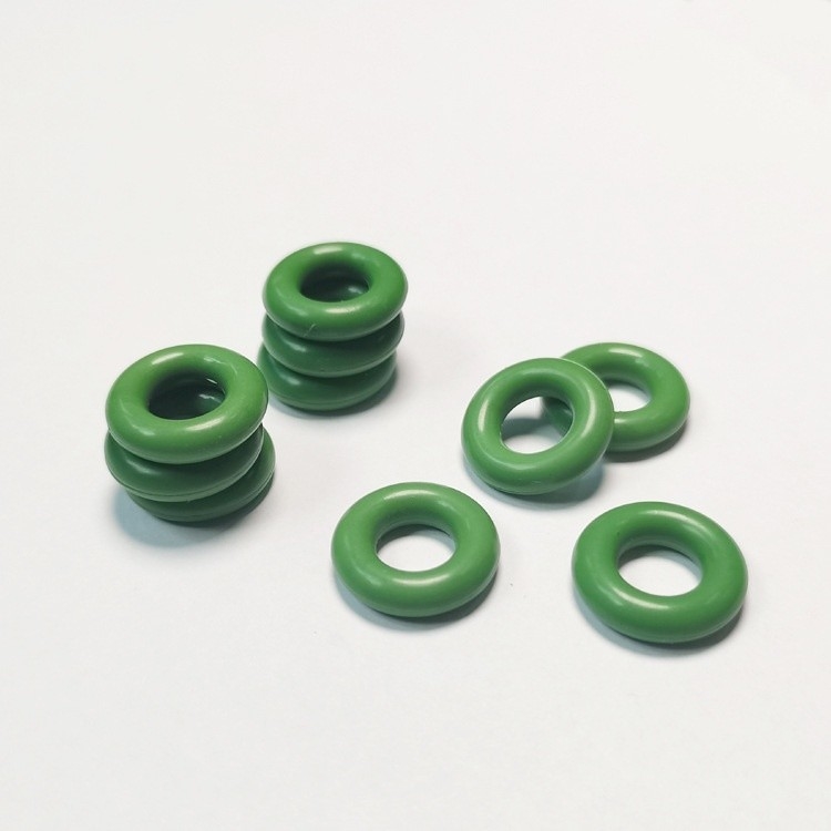 Chiếc vòng O-Ring cao su fluorine màu xanh lá cây chống nhiệt độ kích thước tùy chỉnh cho các con dấu ô tô